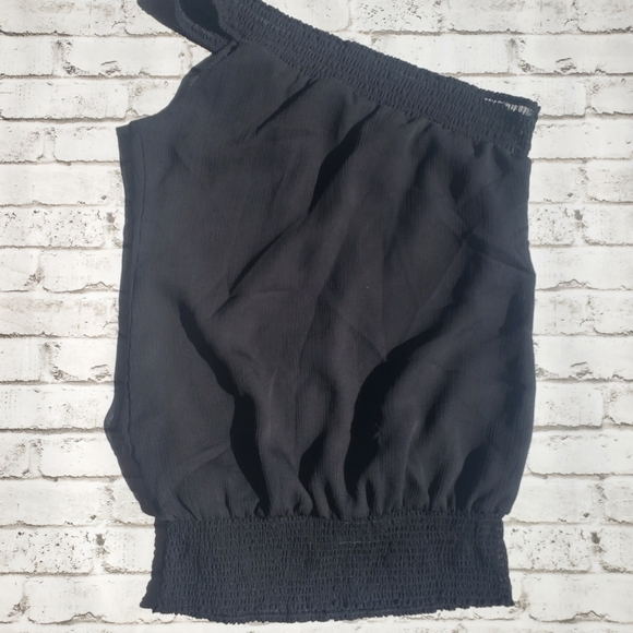 Guess Black Top, Size XS - Picture 3 of 3